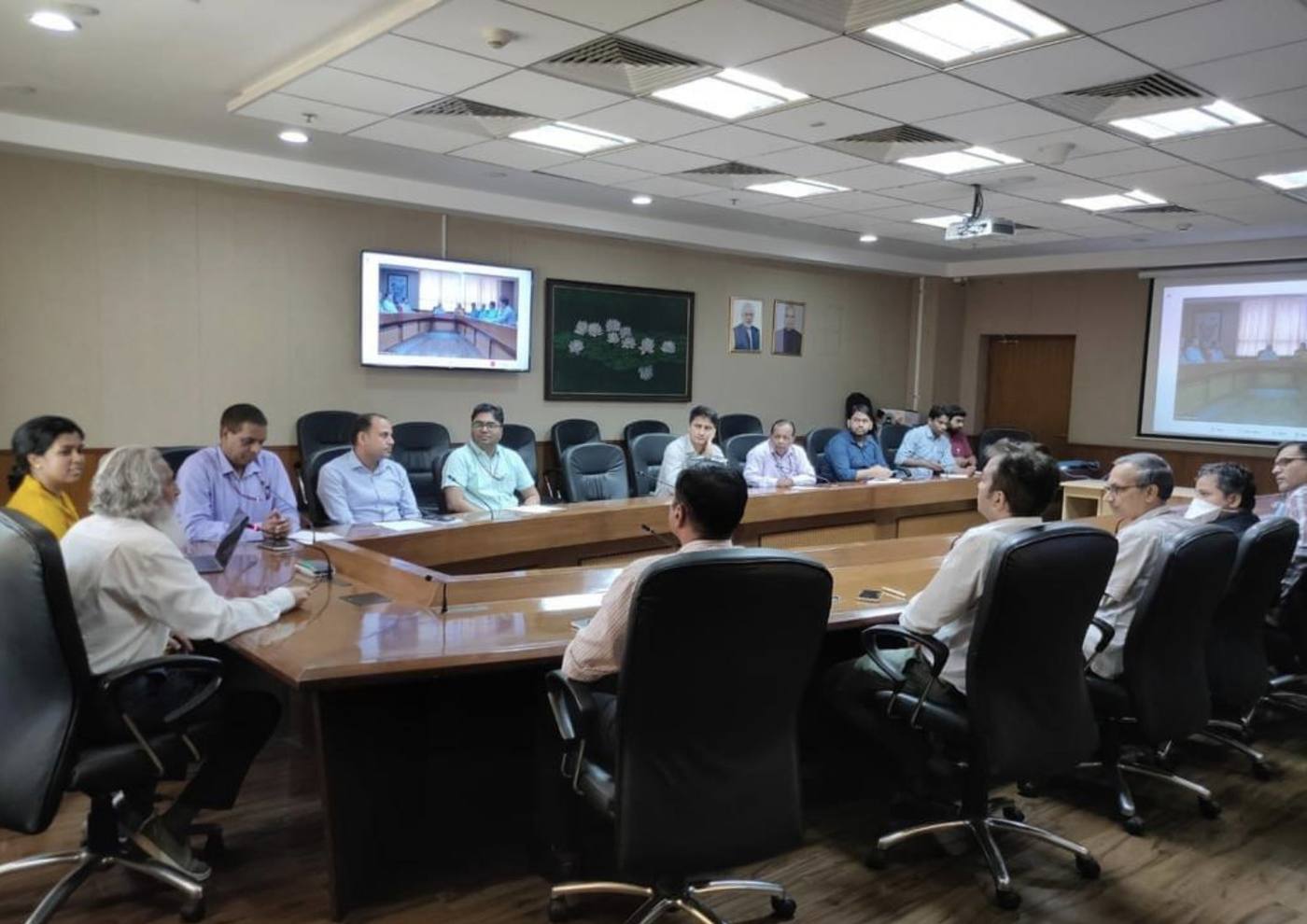 Participants around the table at the AICTE cyber awareness session