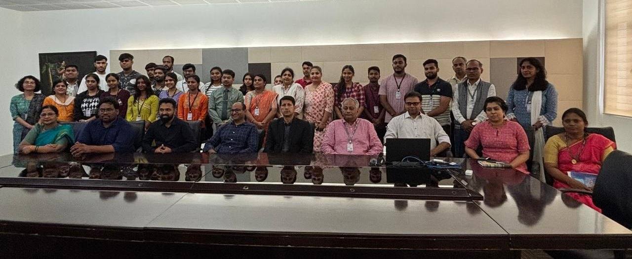 Members of the CMRIT Innovation Council with faculty and students